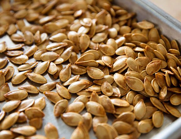 Pumpkin seeds against parasites